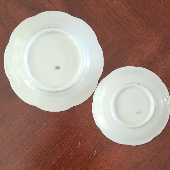 Vintage Plates (dogs/cats) - Picture 14 of 16